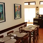 Santiago Vagos 阿威罗