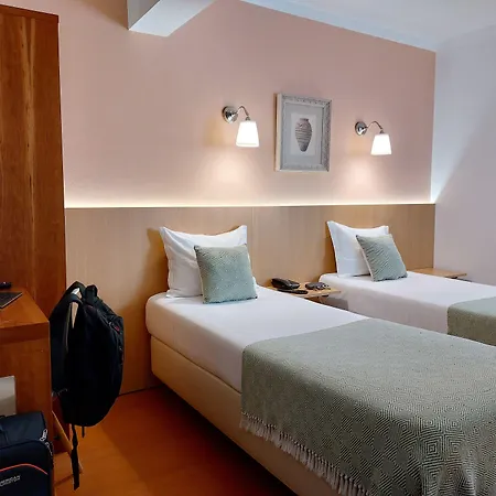 Santiago Vagos 2* 阿威罗